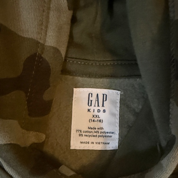 GAP Green Camouflage Hoodie in Excellent condition - Picture 2 of 4